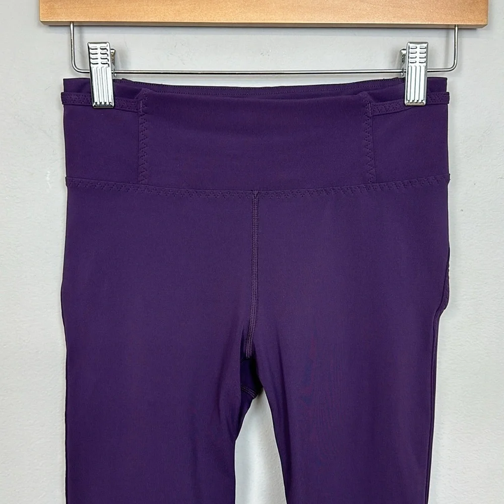 Lululemon Real Quick Crop, rare, Deep Zinfandel, 4